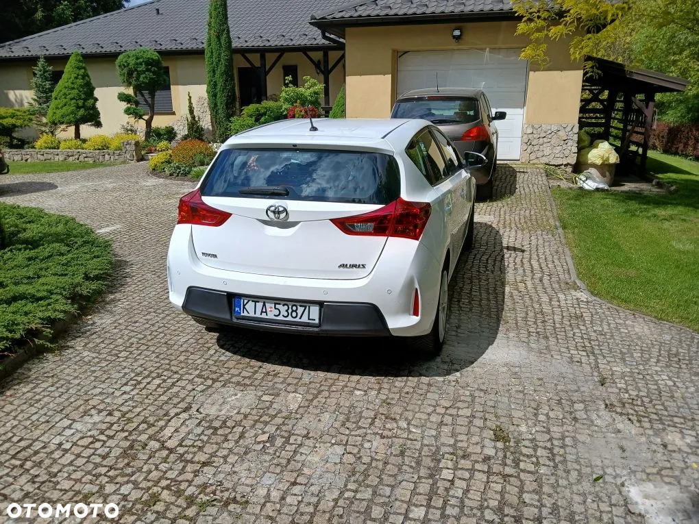 Toyota Auris 1.33 Dual-VVT-i Design Edition - 7
