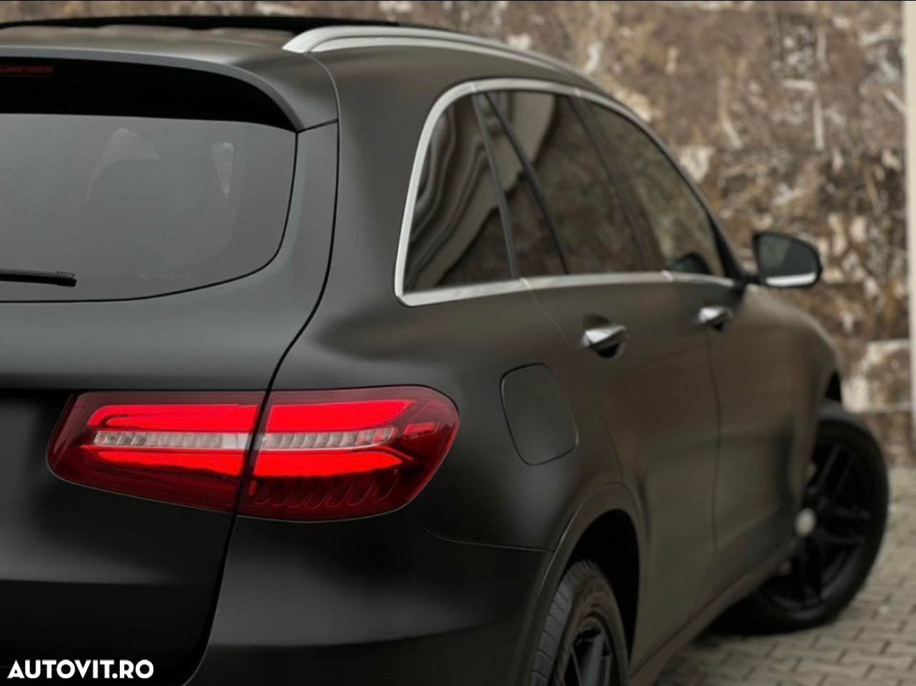 Mercedes-Benz GLC 250 d 4MATIC - 24