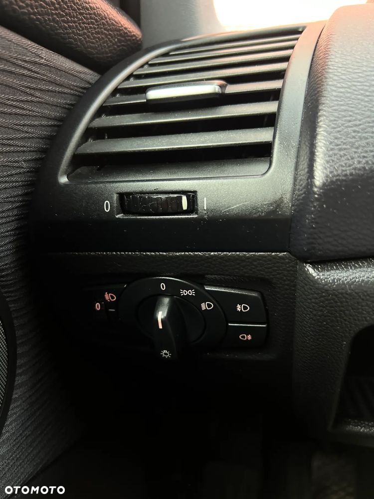 BMW Seria 1 116i - 27