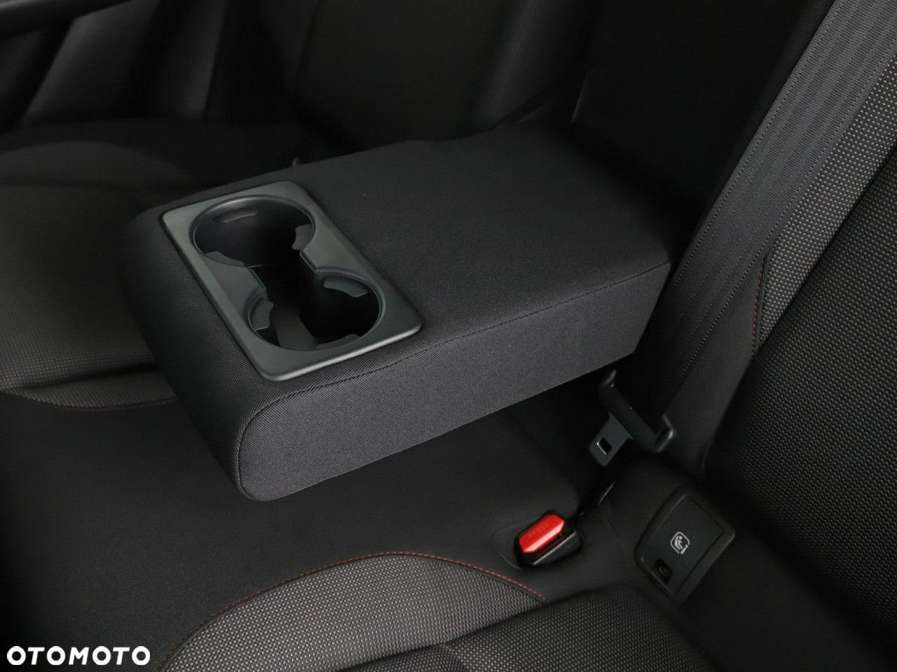 Mazda CX-30 e-SKYACTIV-G 2.0 M HYBRID 150 DRIVE HOMURA - 35