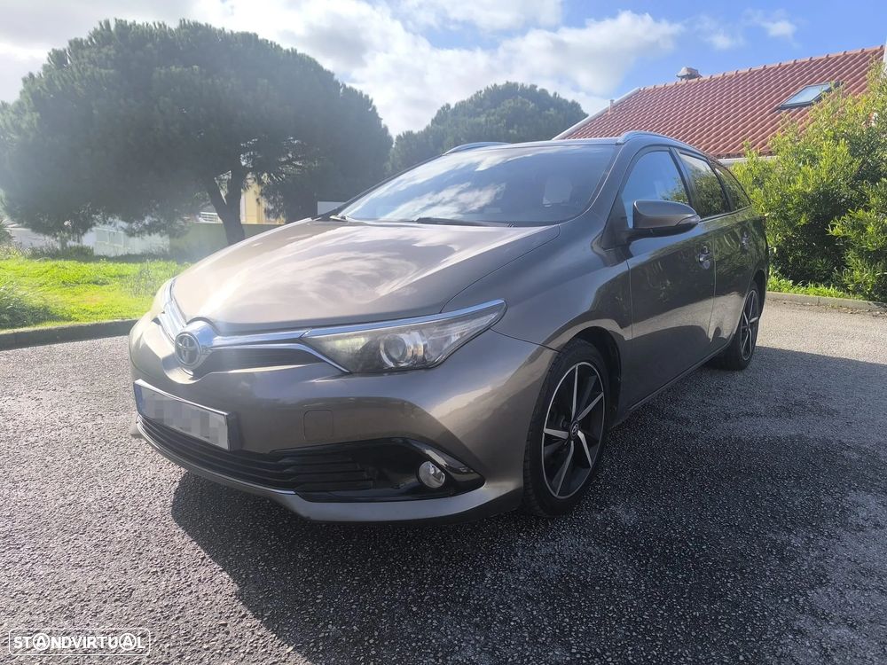 Toyota Auris Touring Sports 1.4 D-4D Comfort+Pack Sport - 2