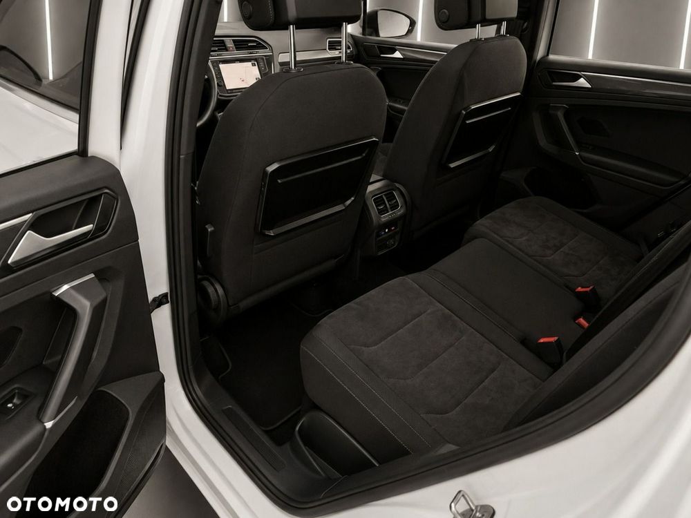 Volkswagen Tiguan - 16