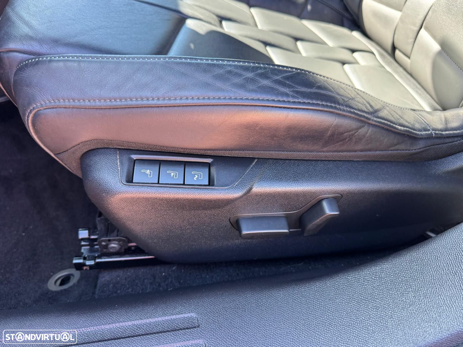 DS DS3 Crossback 1.2 PureTech Rivoli EAT8 - 21