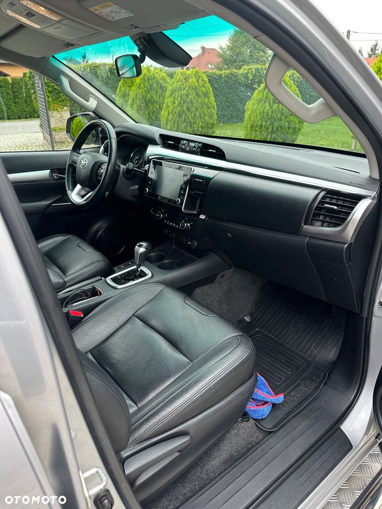 Toyota Hilux 2.8 D-4D Double Cab SR5+ 4x4 - 12