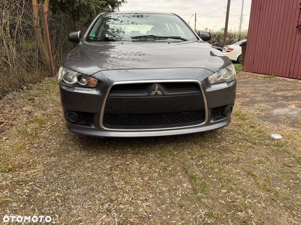 Mitsubishi Lancer - 1