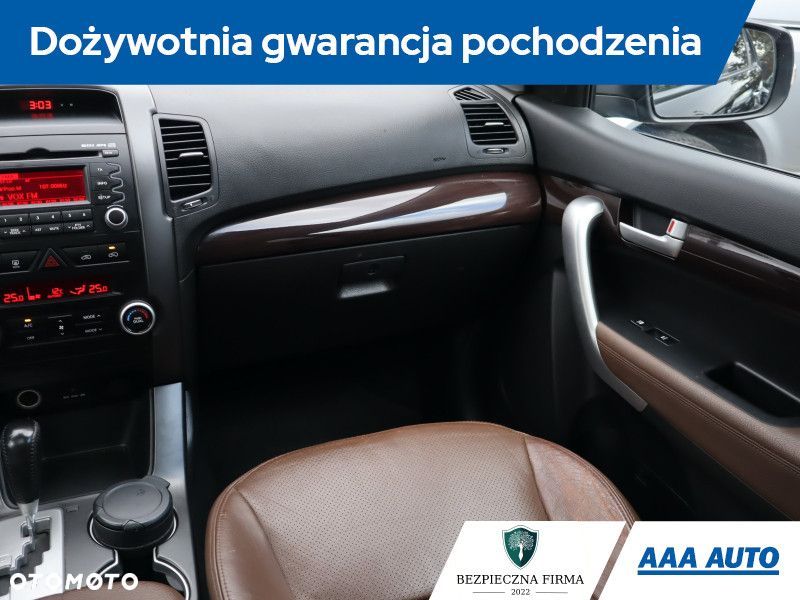 Kia Sorento - 10