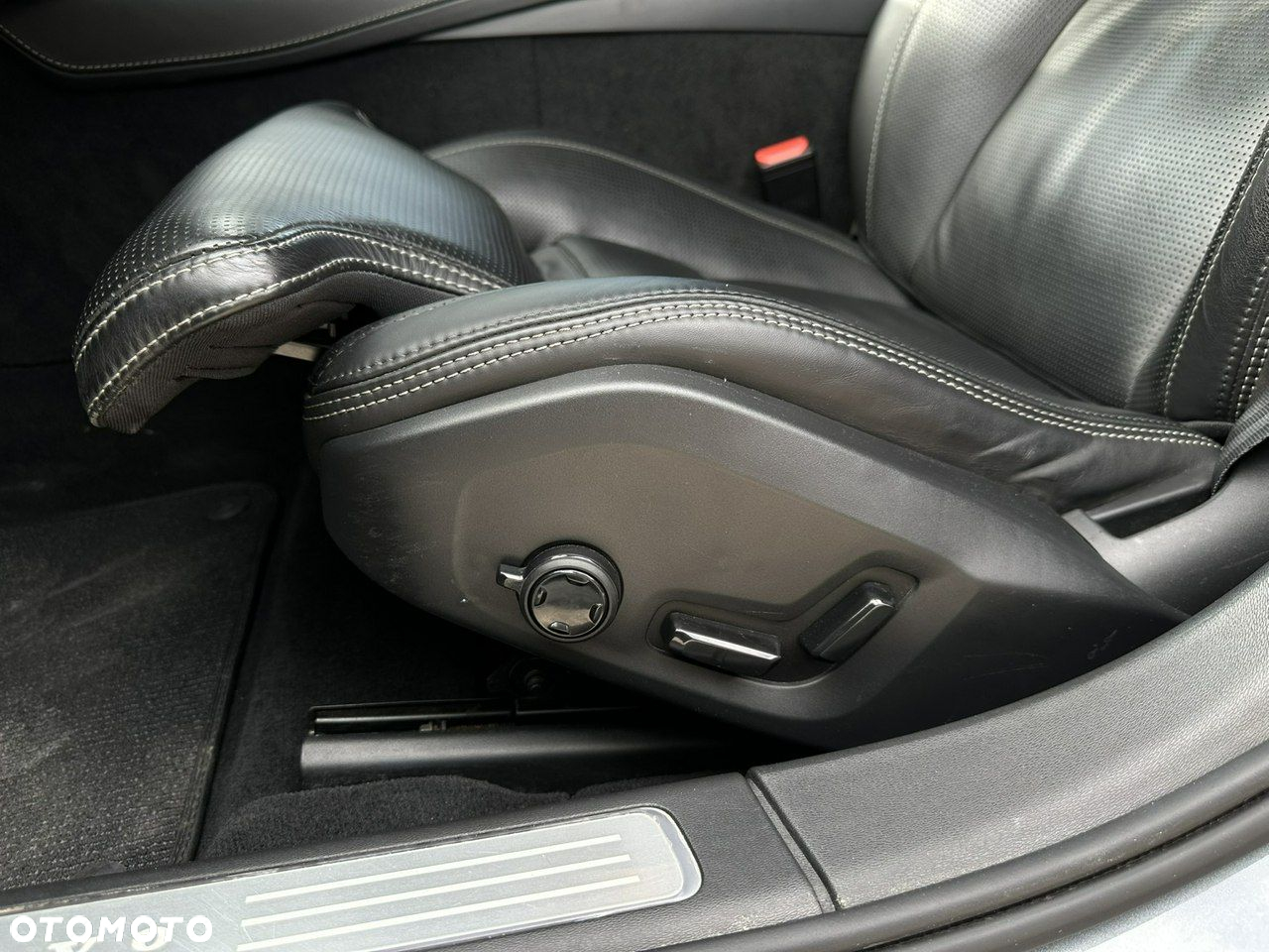 Volvo V90 Cross Country D5 SCR AWD Pro - 24