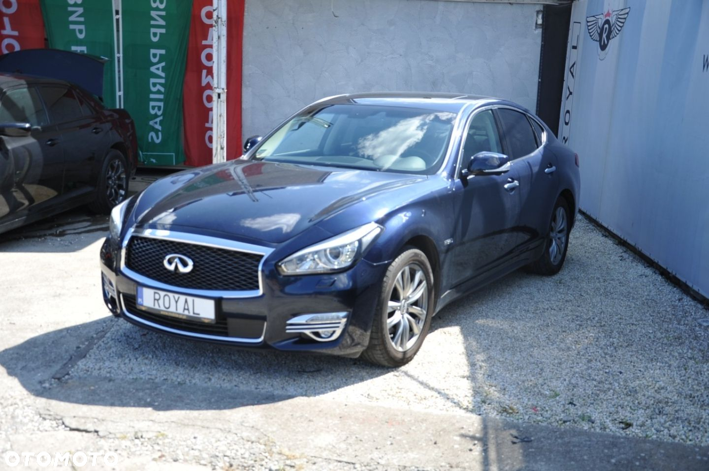Infiniti Q70 - 5