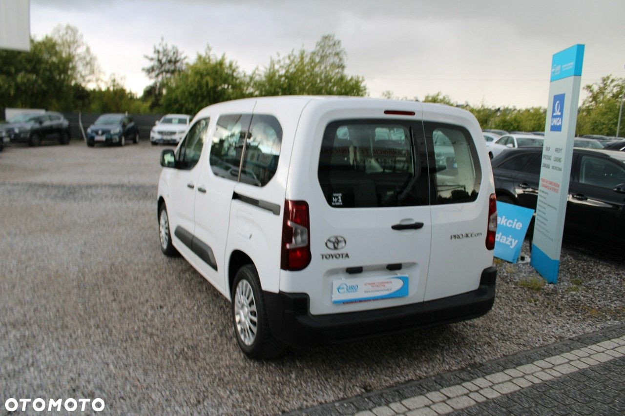 Toyota Proace City - 7
