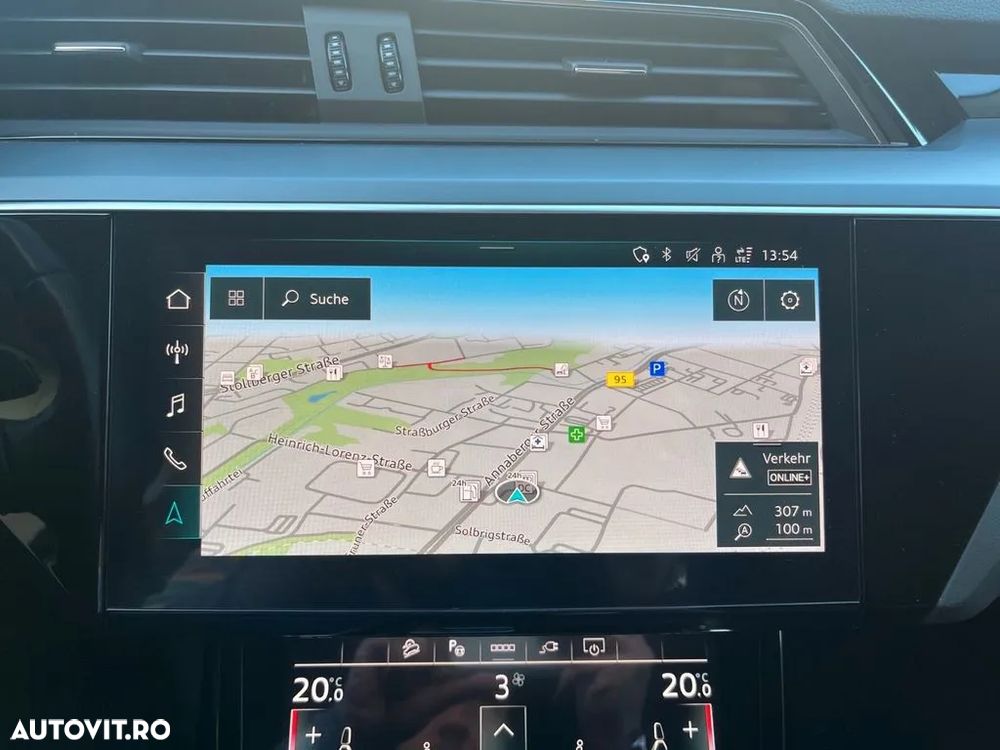 Audi e-tron 50 quattro - 12