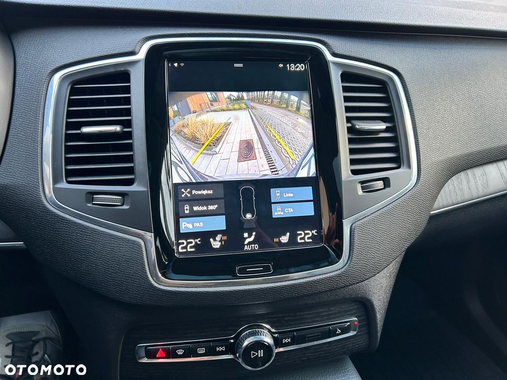 Volvo XC 90 - 22