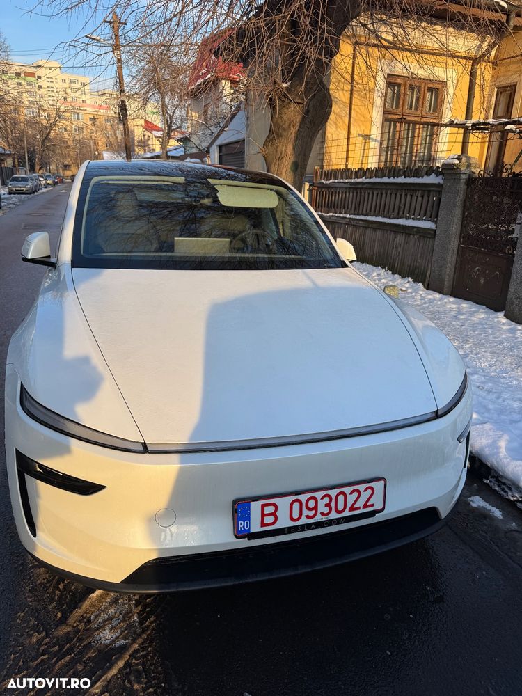 Tesla Model Y RWD - 1