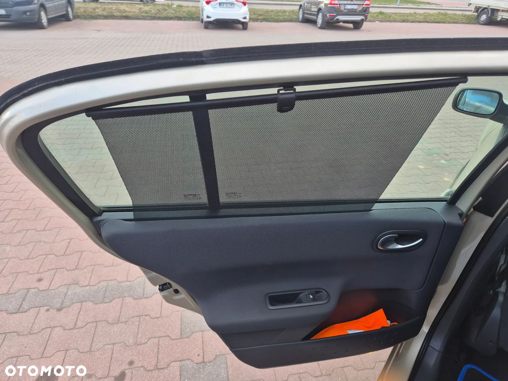 Renault Megane 1.6 16V Luxe Privilege - 23