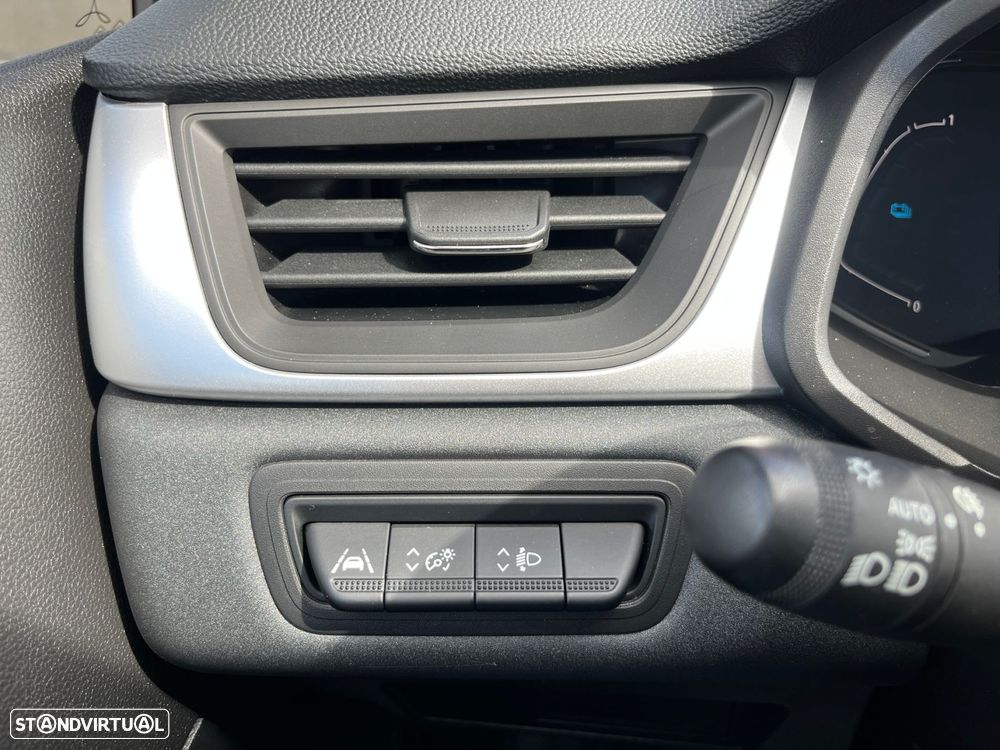 Renault Captur 1.6 E-Tech Full Hybrid Evolution - 18