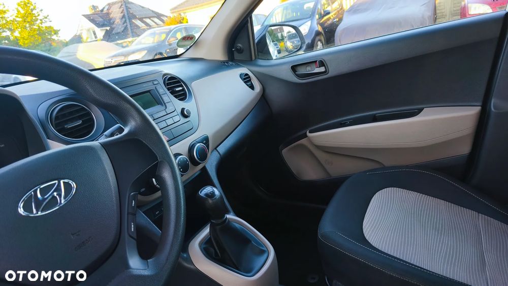 Hyundai i10 - 16