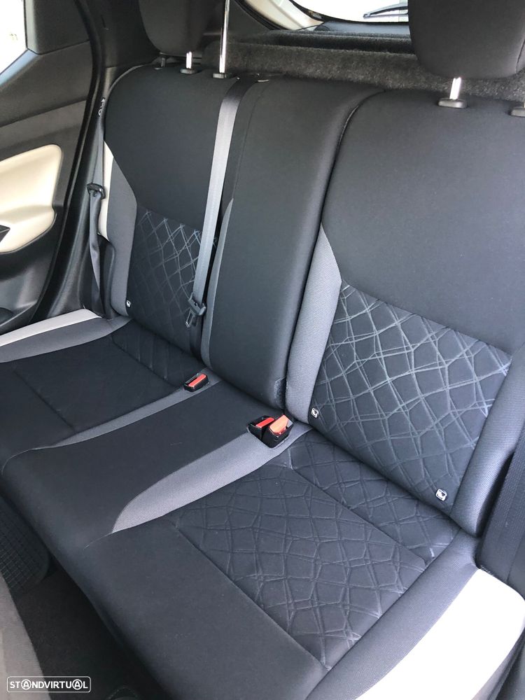 Nissan Micra 1.0 IG-T N-Connecta CVT - 24