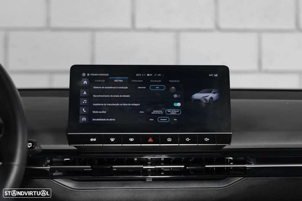 MG MG4 77 kWh Extended Range Luxury - 37