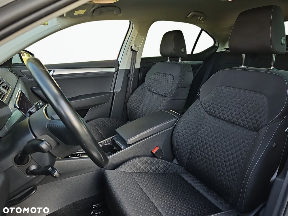 Skoda Superb 2.0 TDI SCR Ambition DSG - 12