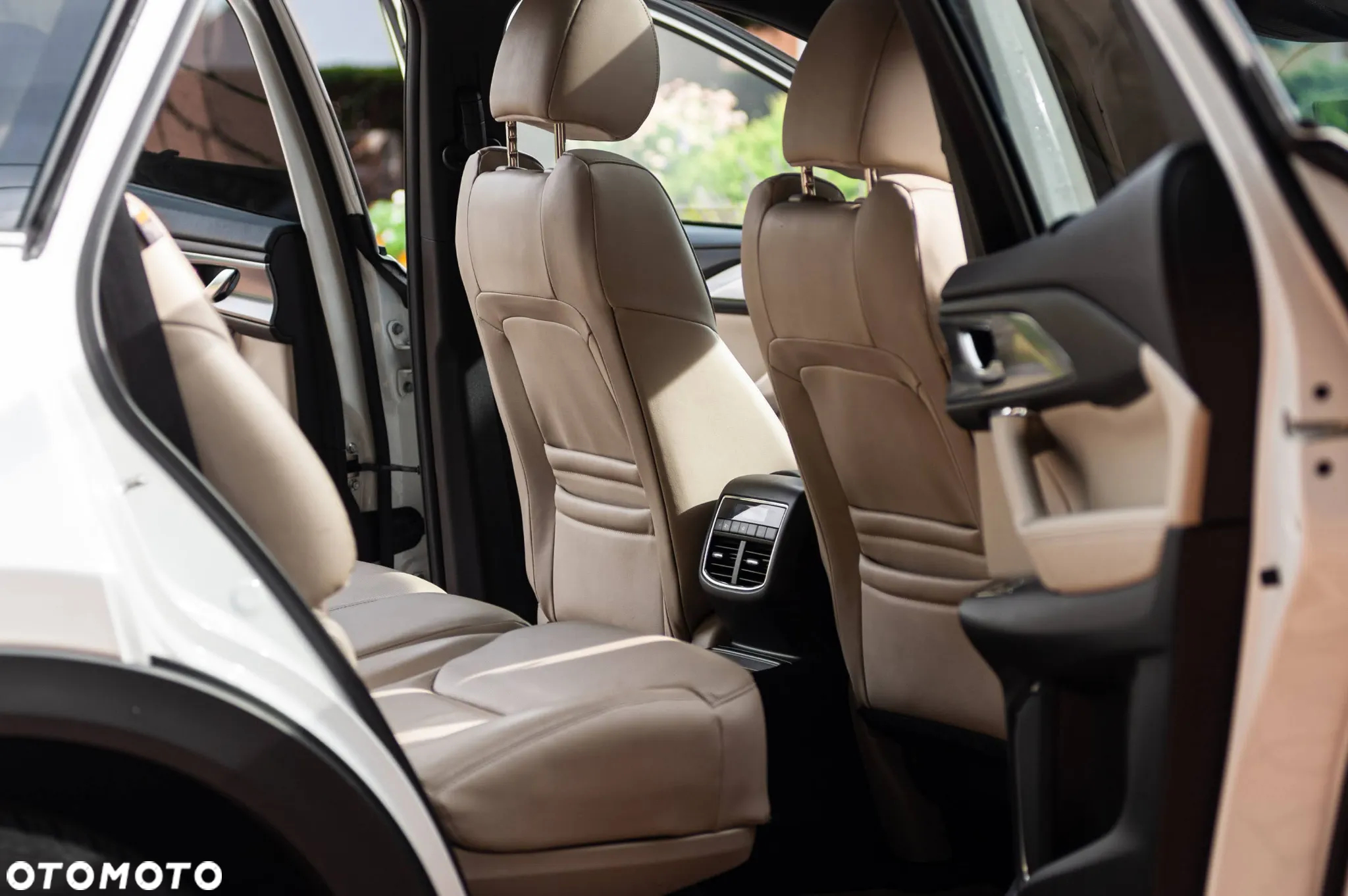 Mazda CX-9 - 11
