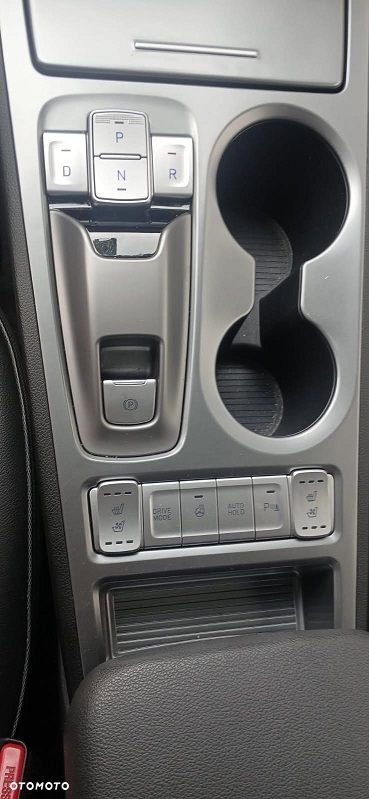 Hyundai Kona 64kWh Premium - 19
