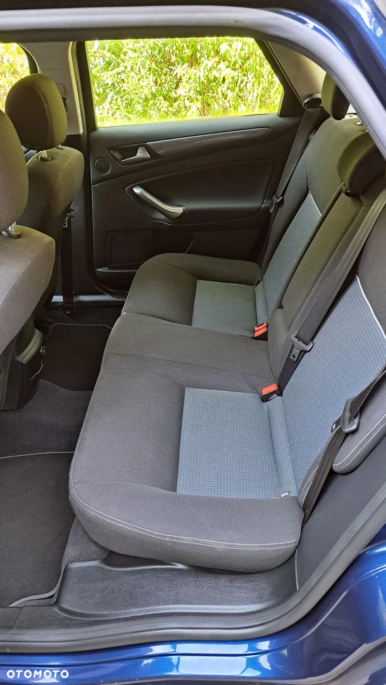 Ford Mondeo 1.6 TDCi Gold X - 12