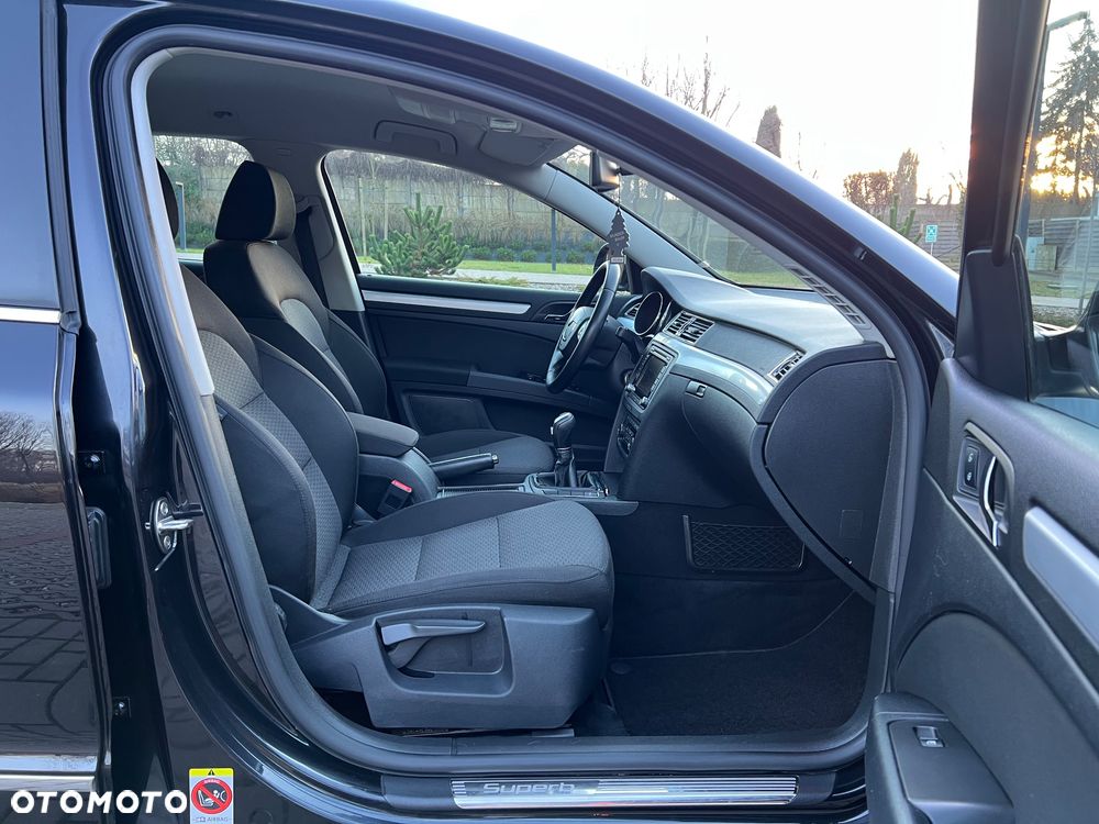 Skoda Superb 2.0 TDI Exclusive - 14