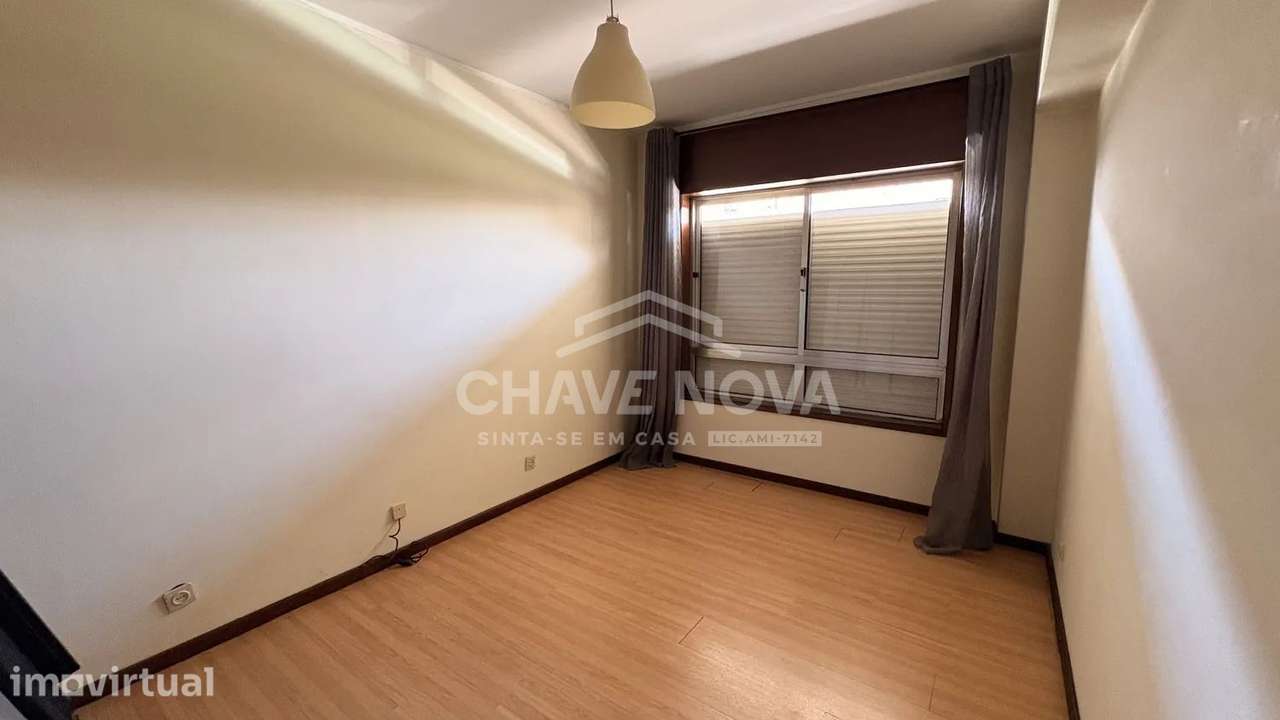 T1+1 em Santa Marinha (Coimbrões) - Grande imagem: 5/10