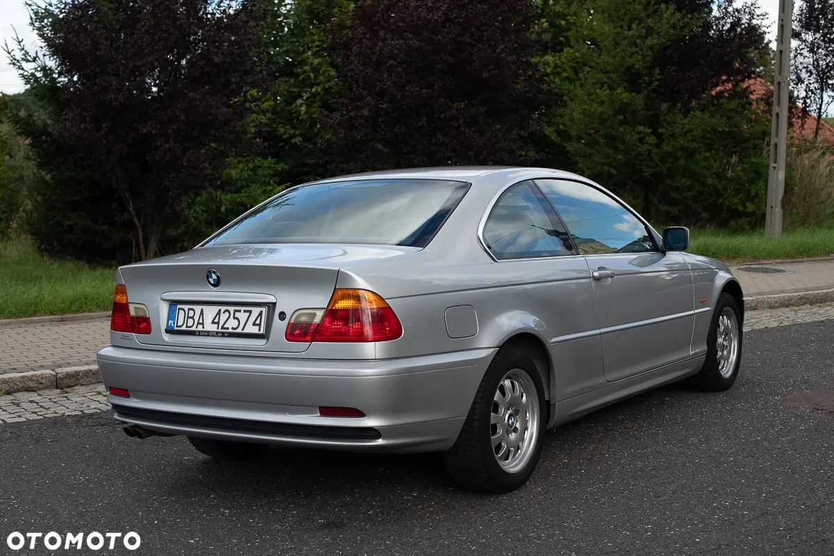 BMW Seria 3 323Ci - 7