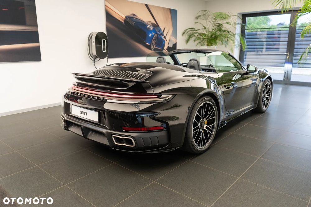 Porsche 911 Turbo S - 30