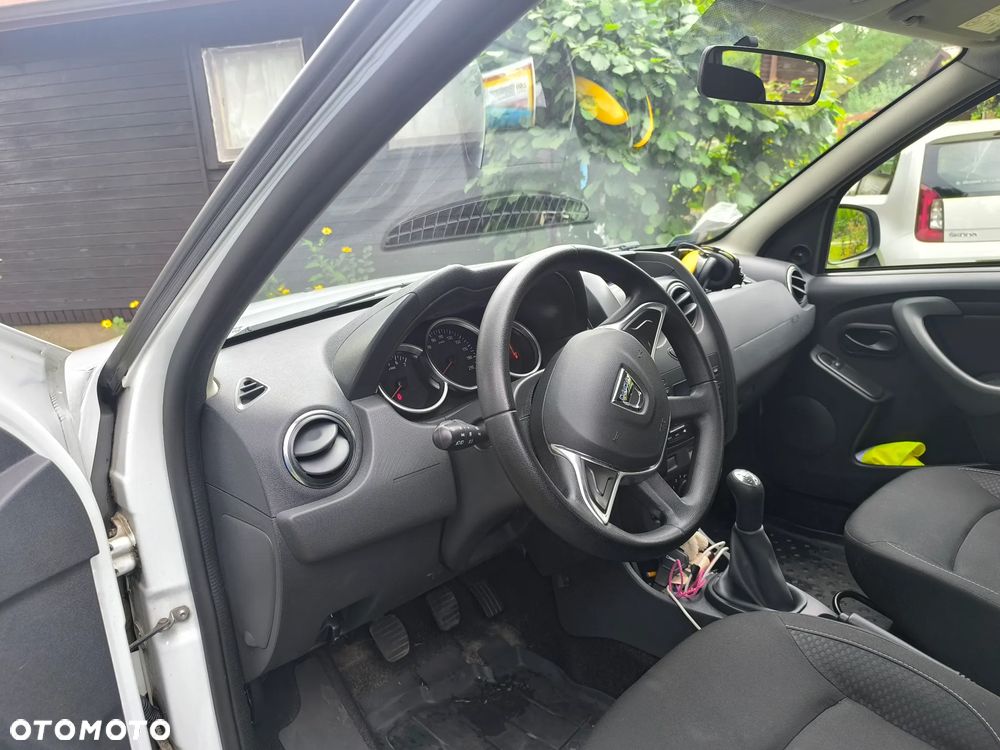 Dacia Duster 1.6 SCe Open S&S - 22