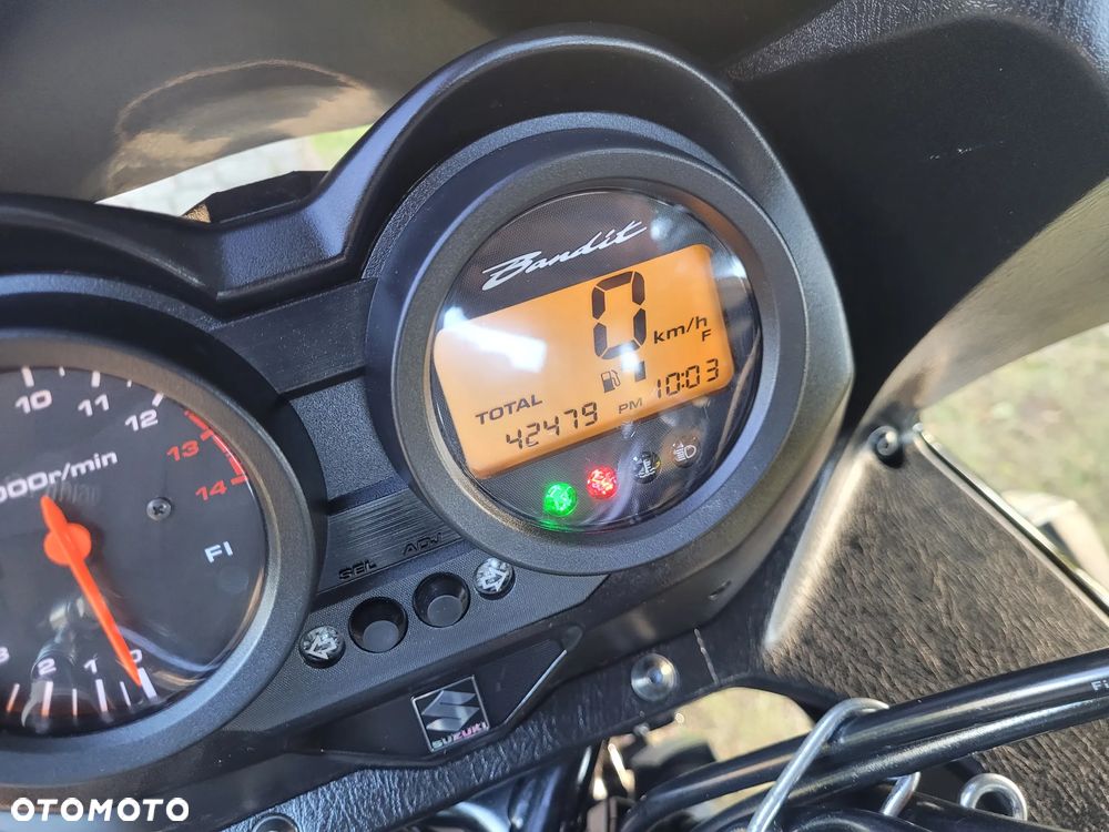 Suzuki Bandit - 35
