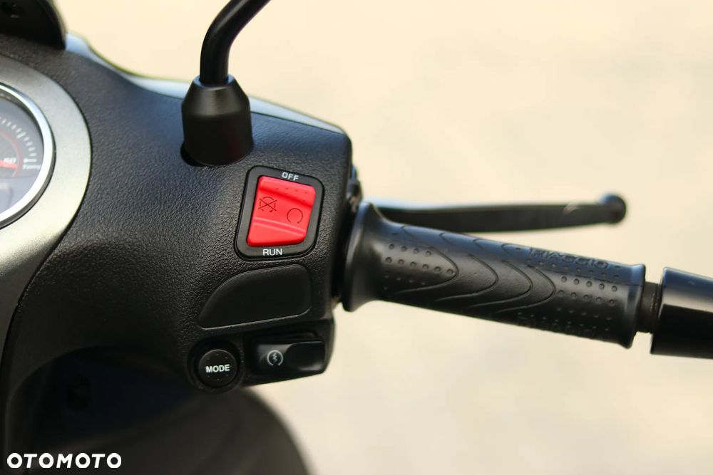 Piaggio Beverly - 15