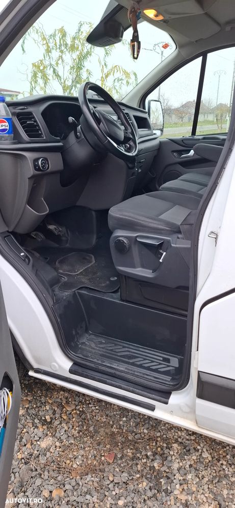 Ford Transit Custom - 12