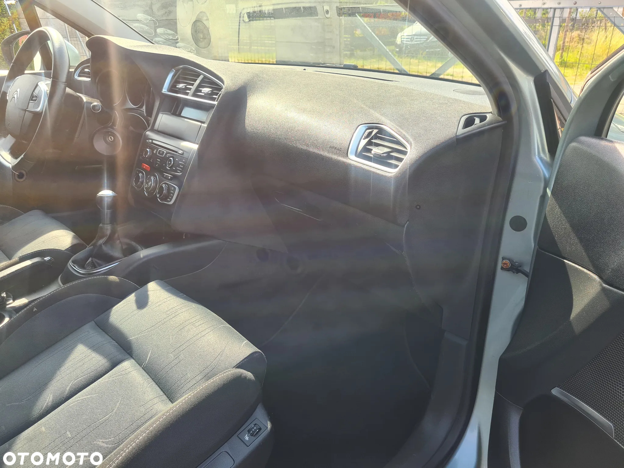 Citroën C4 1.6 VTi Equilibre Pack - 32