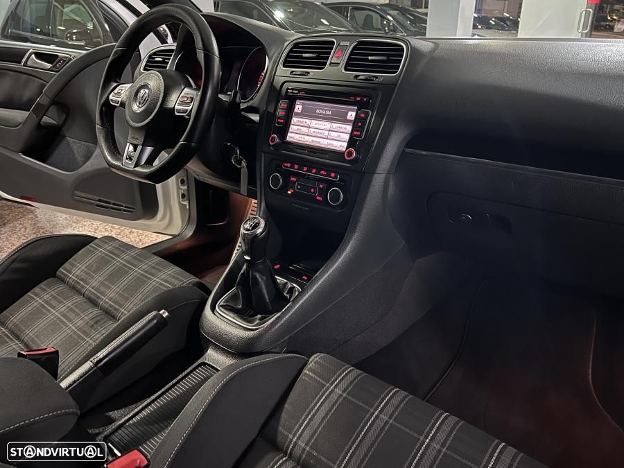 VW Golf 2.0 TDi GTD - 15