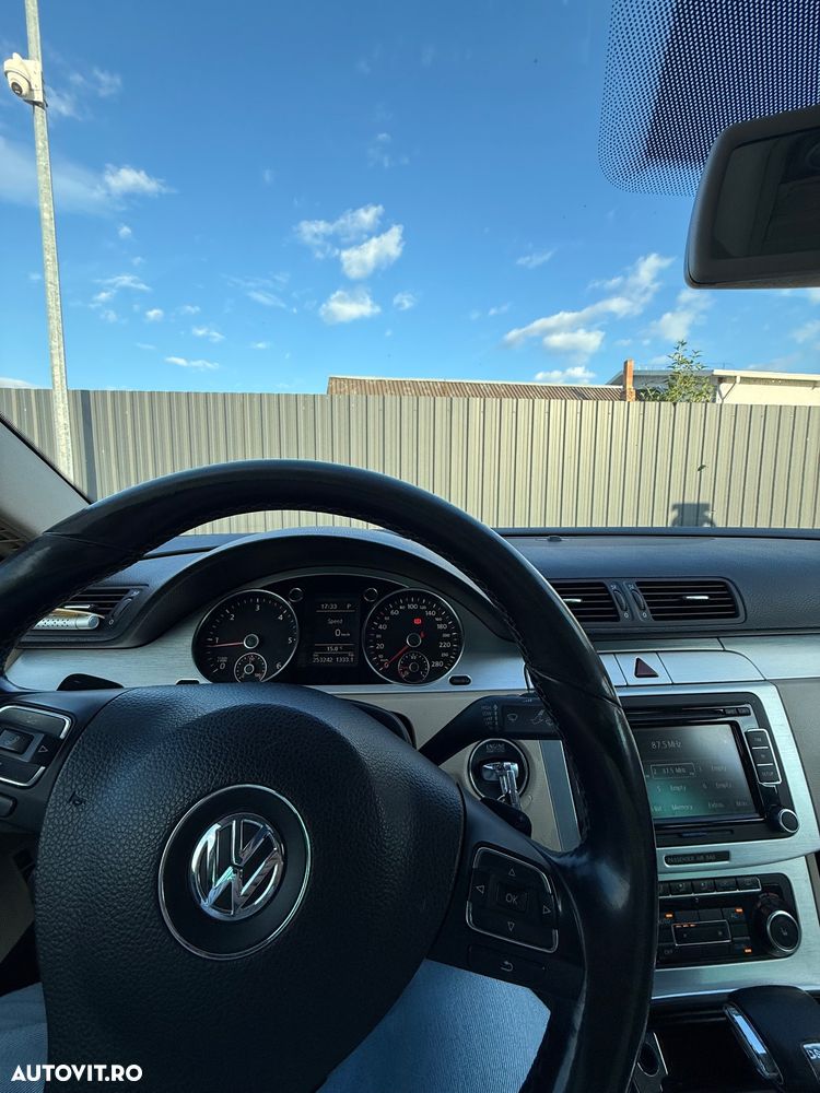Volkswagen Passat - 7
