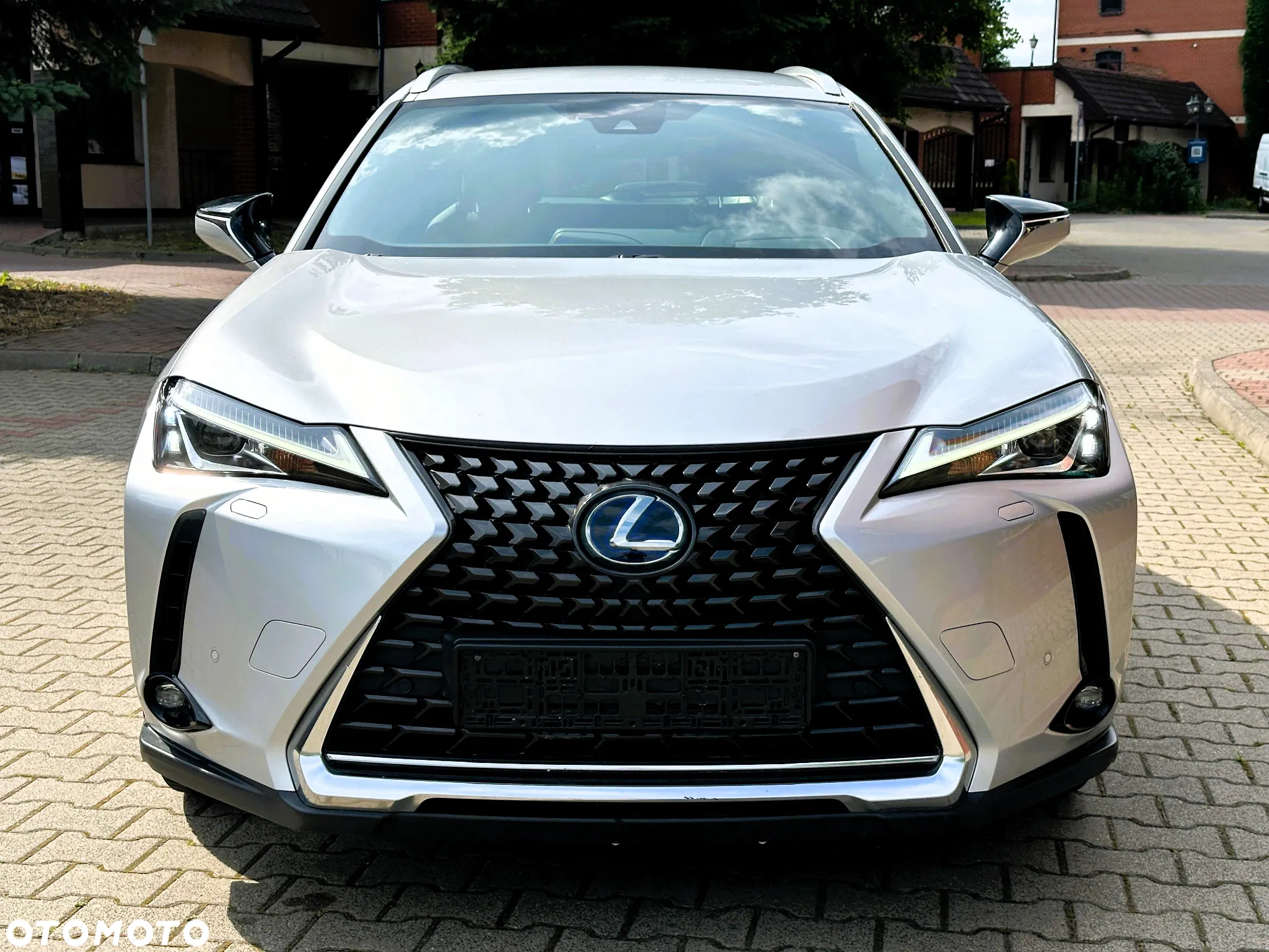 Lexus UX 250h Prestige 2WD - 2