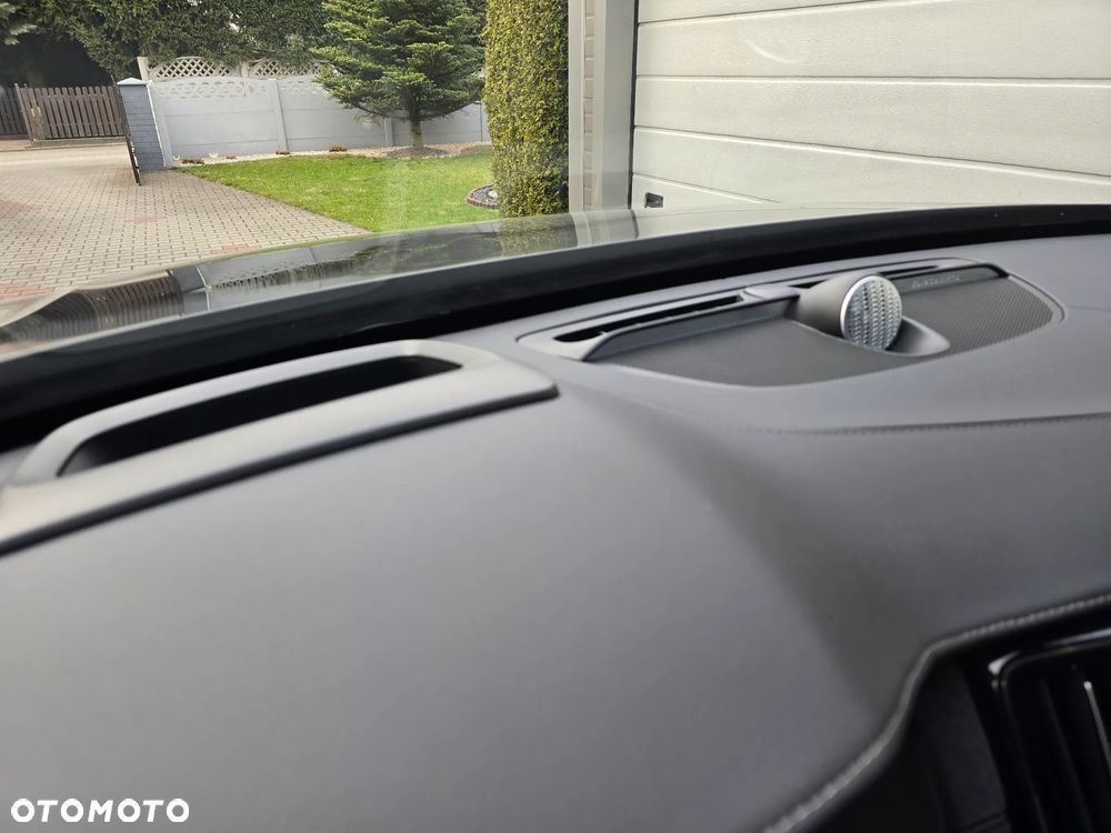 Volvo XC 90 T8 AWD Ultra Black Edition - 21