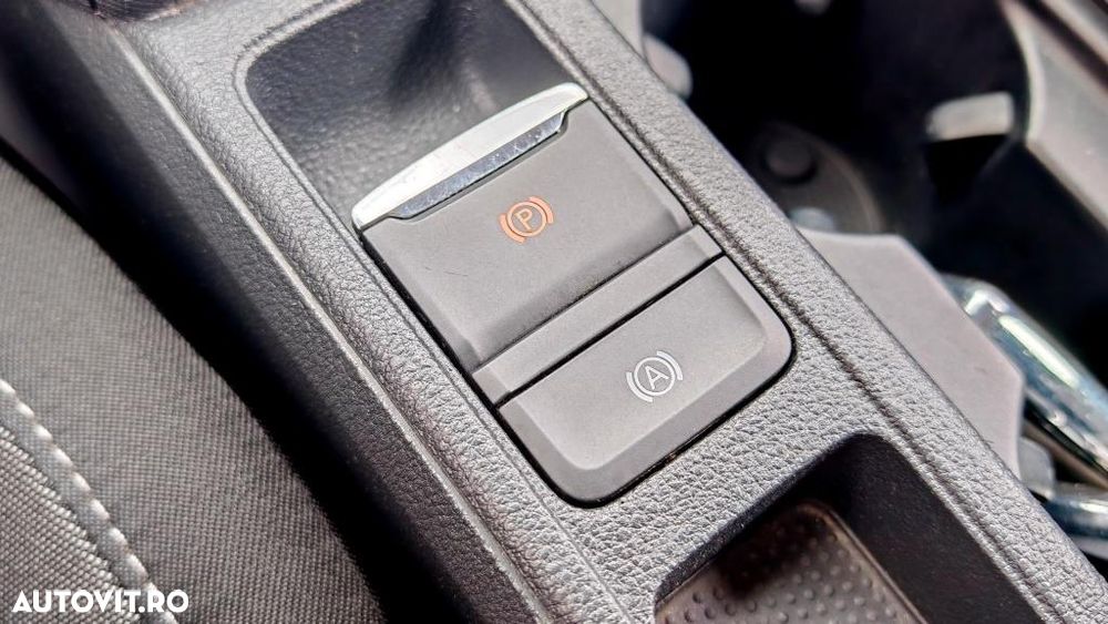Skoda Octavia 2.0 TDI Premium Edition - 24
