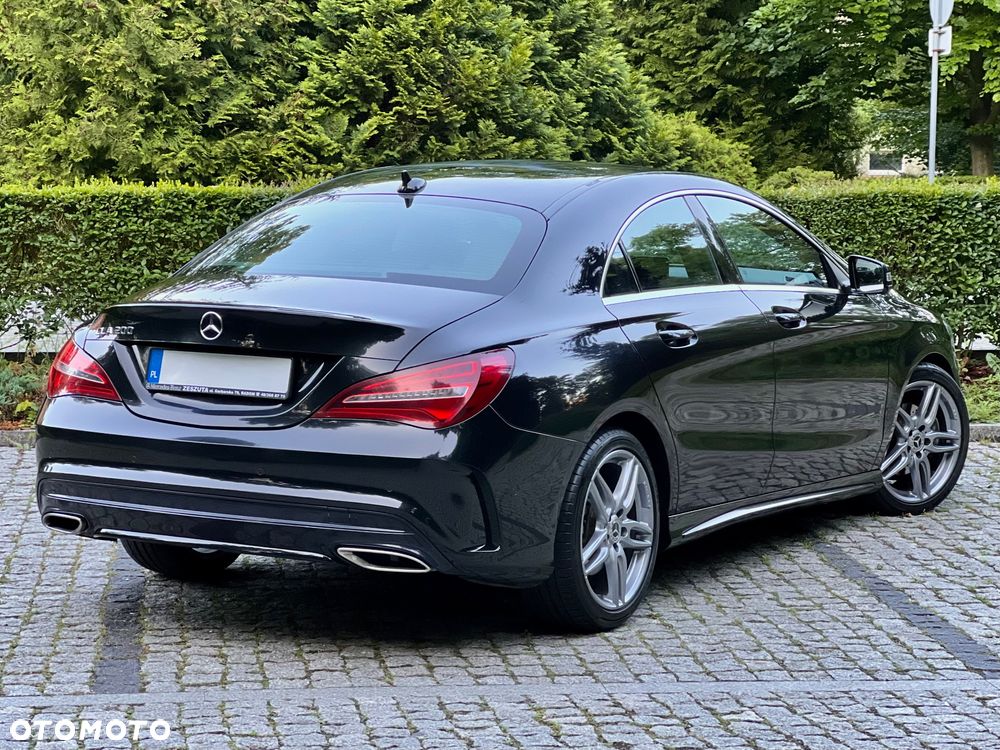 Mercedes-Benz CLA 200 7G-DCT AMG Line - 6