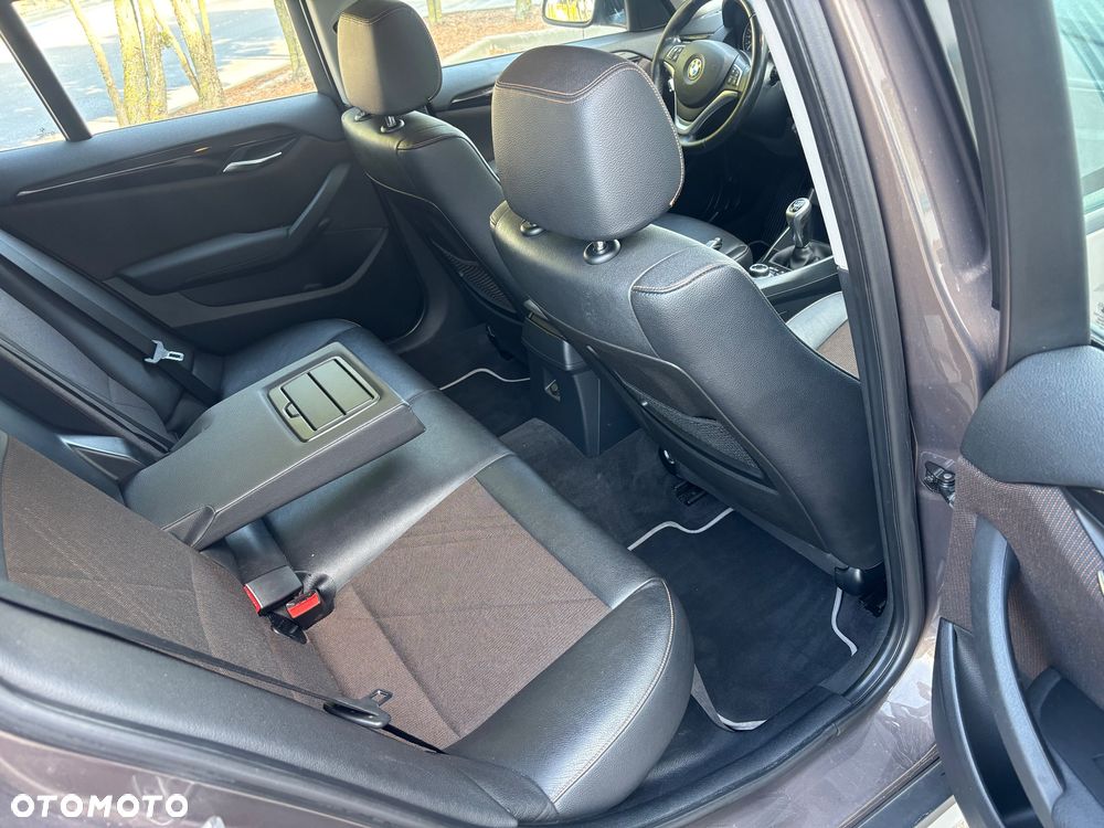 BMW X1 sDrive20i xLine - 13