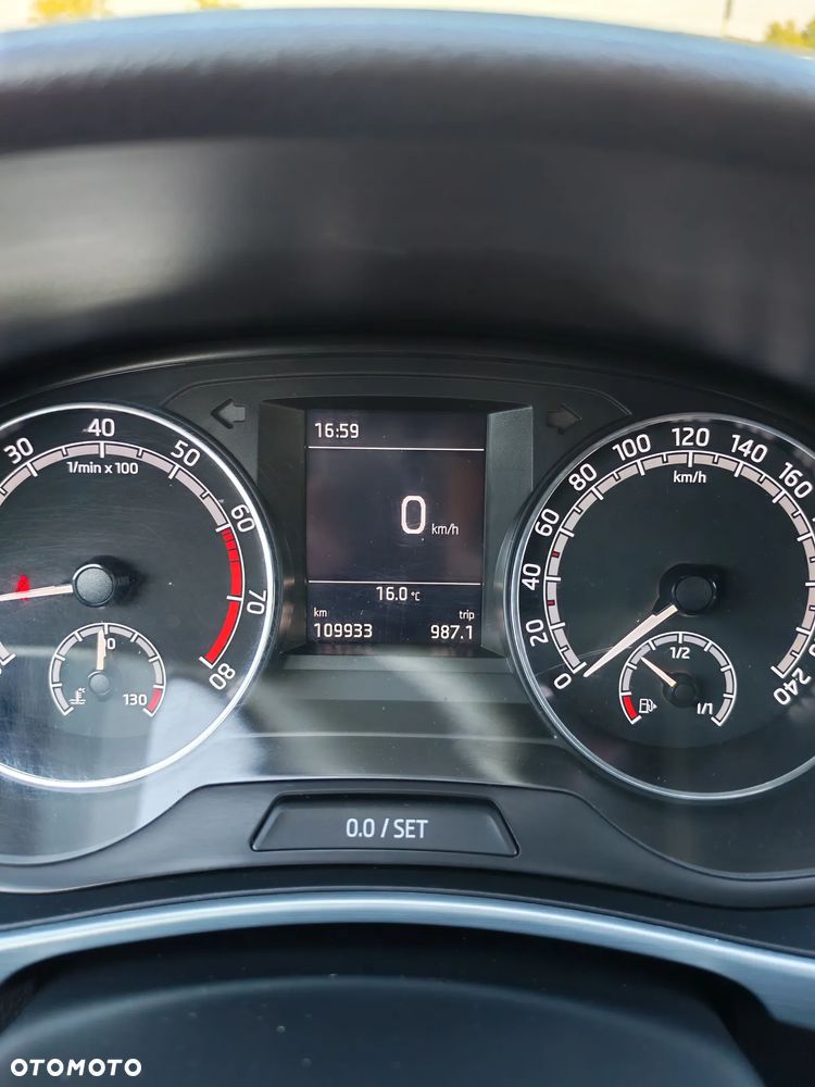 Skoda Fabia 1.0 TSI Ambition - 5