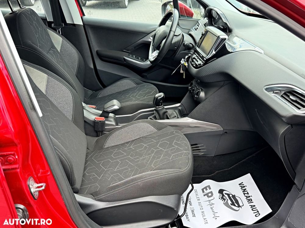 Peugeot 2008 PureTech 110 Style - 20
