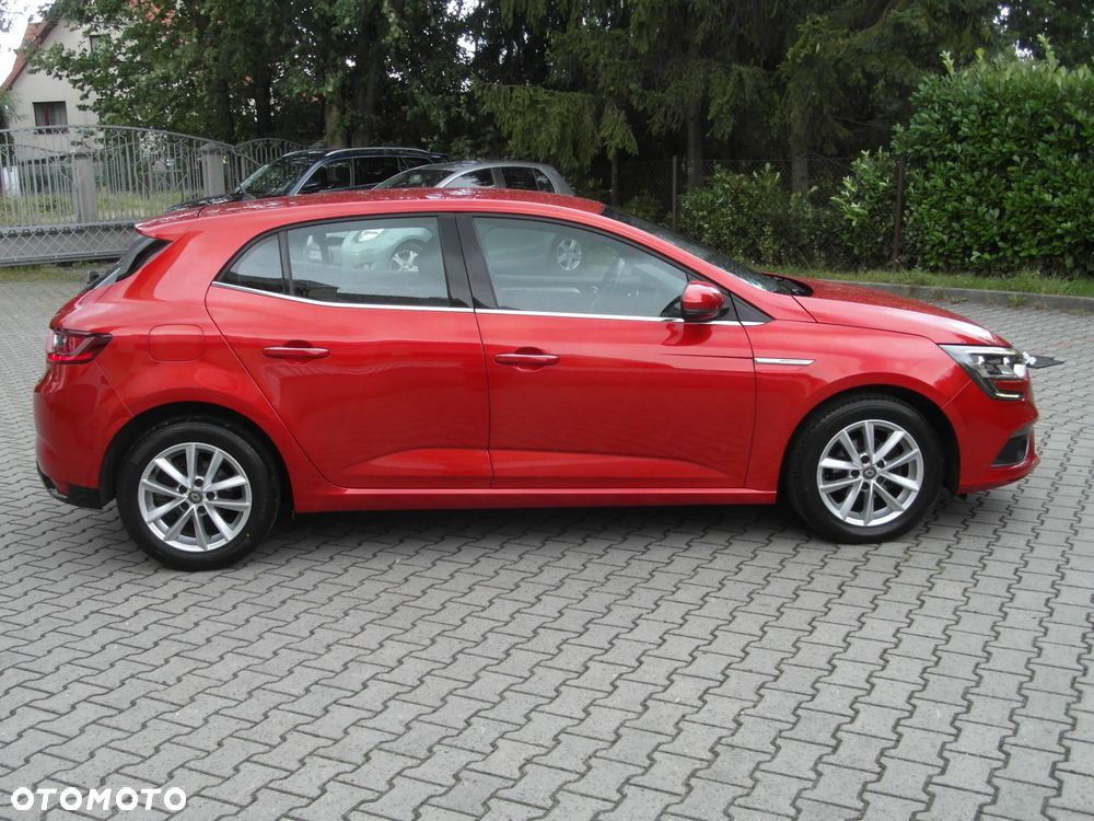 Renault Megane ENERGY TCe 100 PLAY - 11