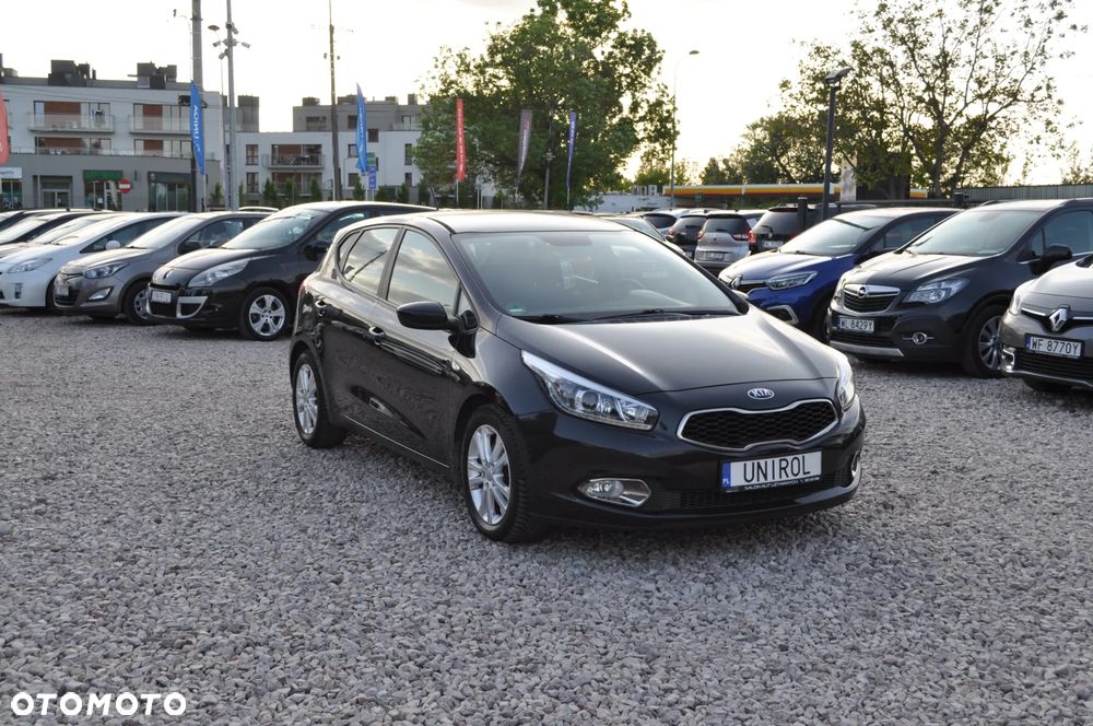 Kia Ceed 1.4 CVVT Attract - 3
