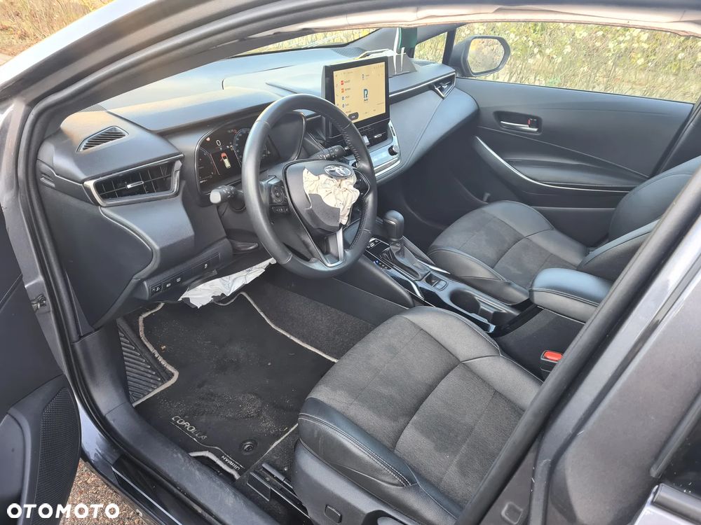 Toyota Corolla 2.0 Hybrid Lounge - 10