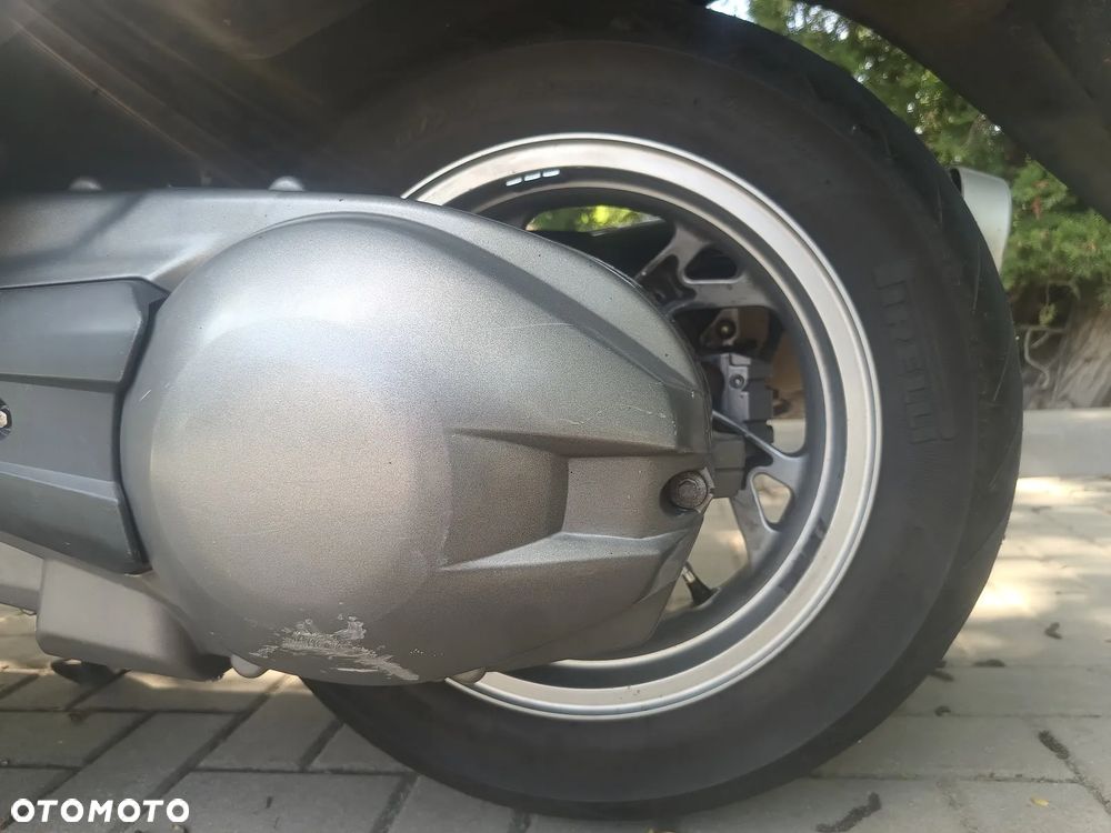 Suzuki Burgman - 5