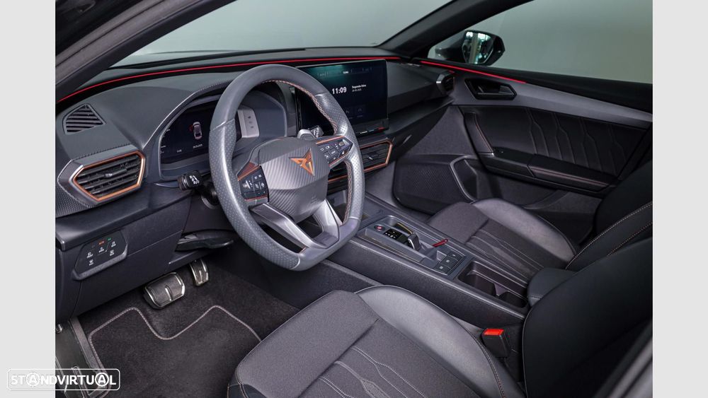 Cupra Leon 1.5 eTSI MID DSG - 10