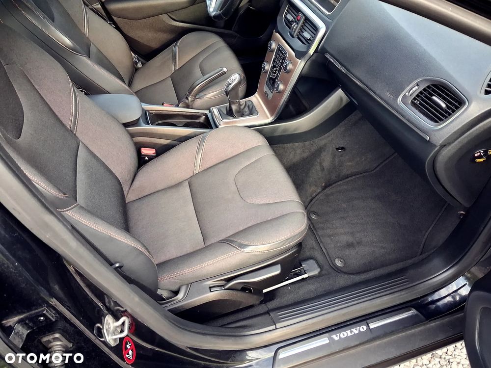 Volvo V40 Cross Country D2 Summum - 19