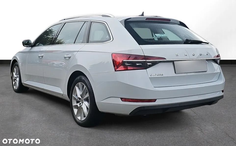 Skoda Superb 2.0 TSI Ambition DSG - 5